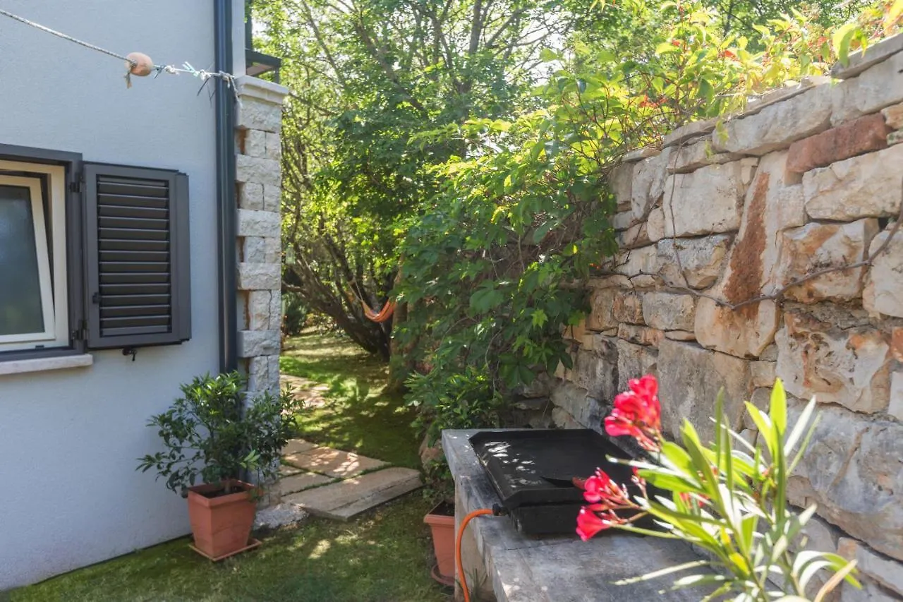 Peroj'S Green Oasis - Holiday Home